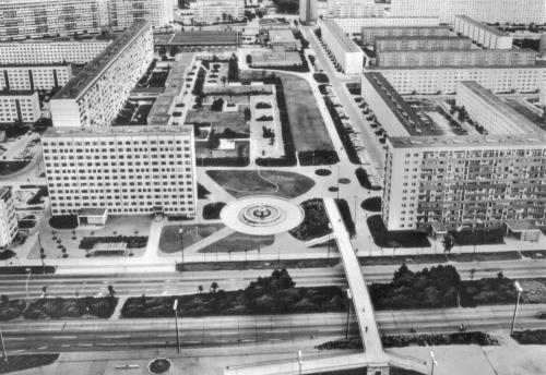 Ansichtskarte: Luftbild Frauenbrunnen im 2.WK